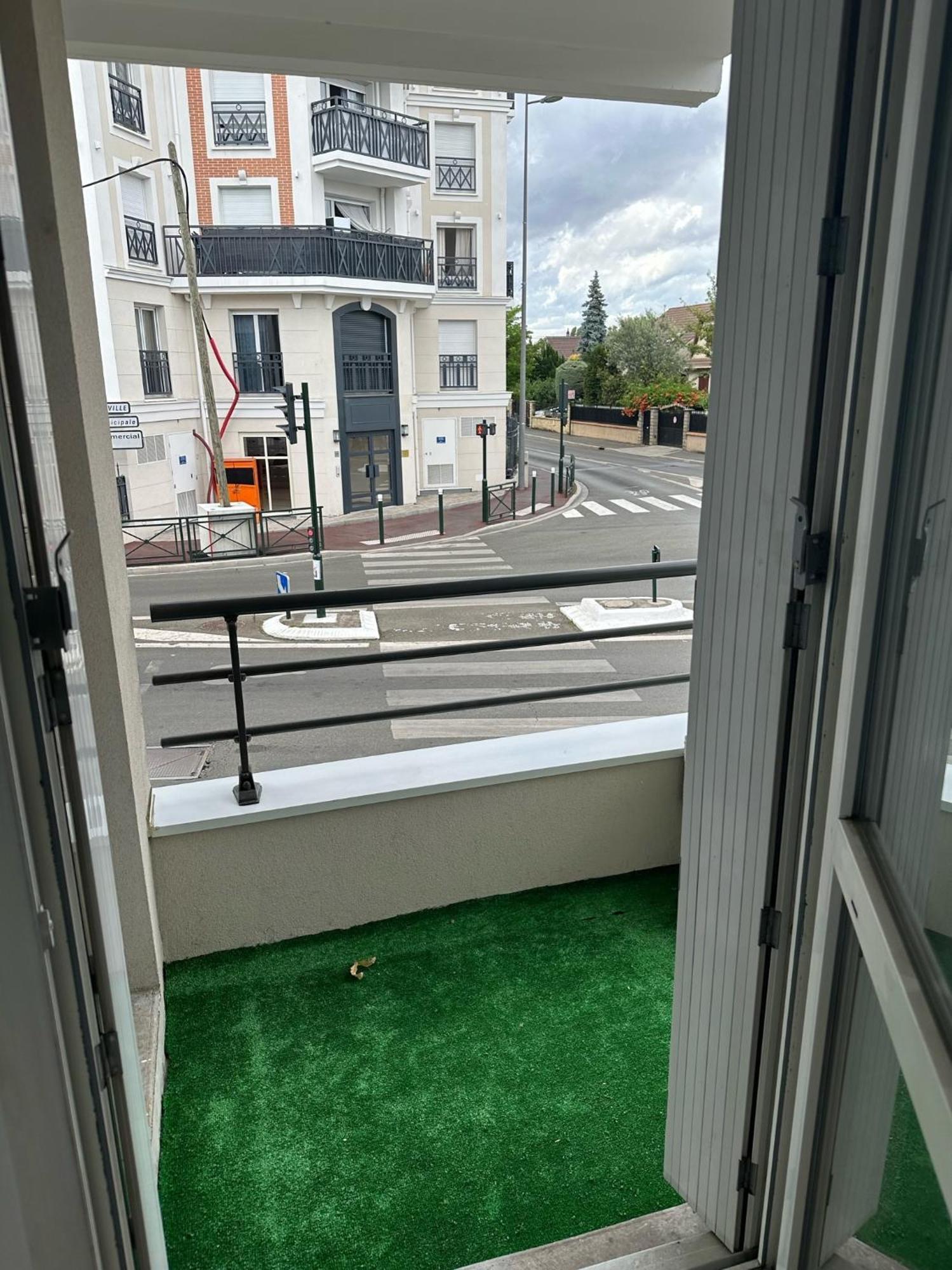 Appartement Cosy Proche Stade De France - Jo Paris 2024 Le Blanc-Mesnil Zewnętrze zdjęcie